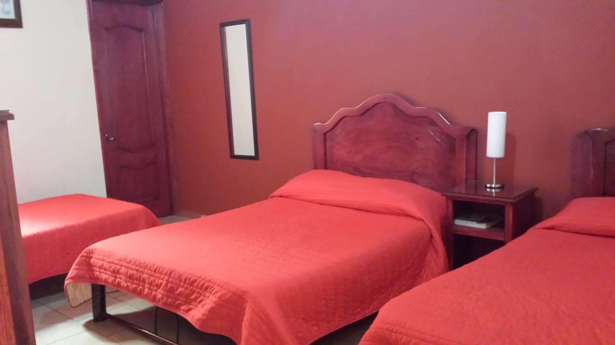 Oyo Hotel Angeles Zacatecas Exteriör bild