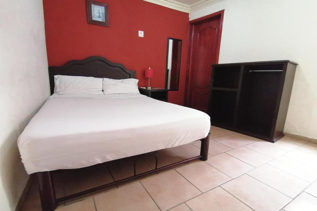 Oyo Hotel Angeles Zacatecas Exteriör bild